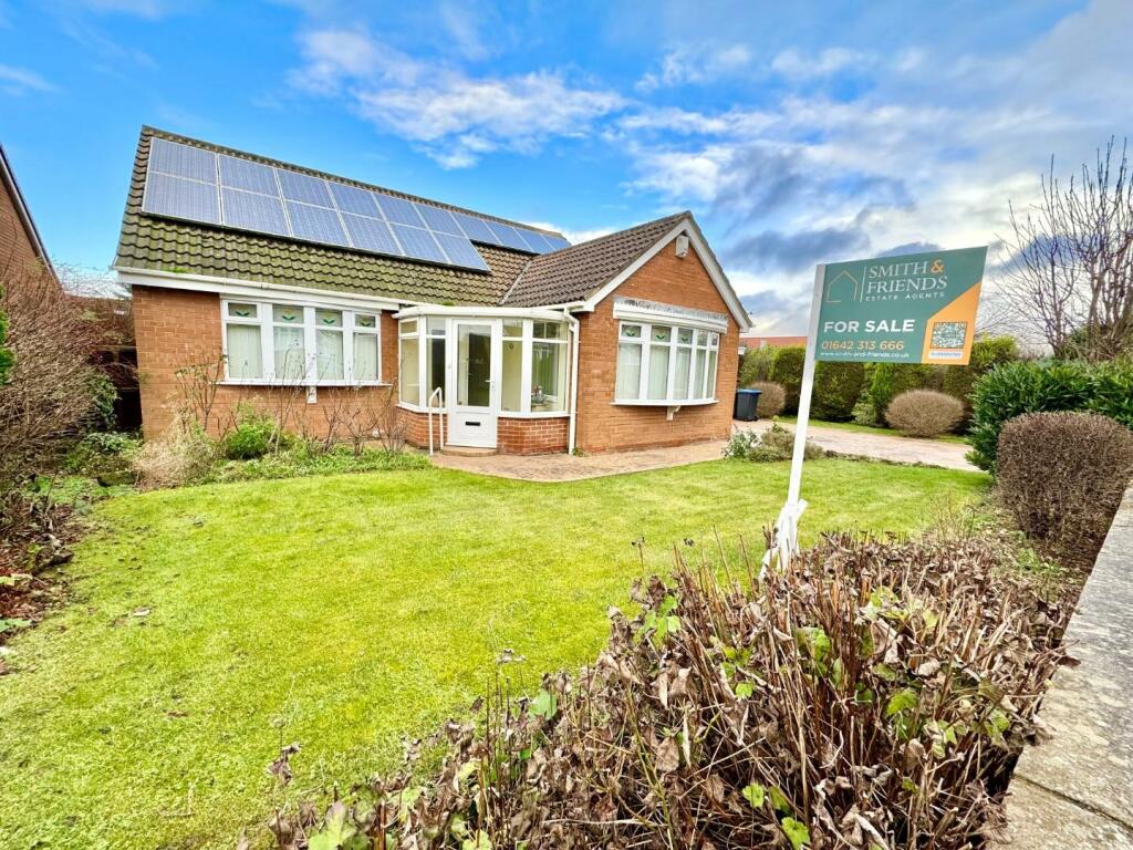 3 bedroom detached bungalow for sale in Knaresborough Avenue, MartonIn