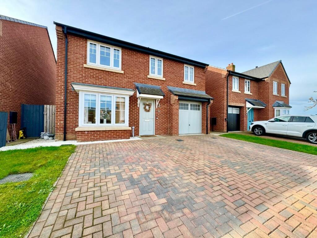 4 bedroom detached house for sale in Apple Tree Road, Stokesley