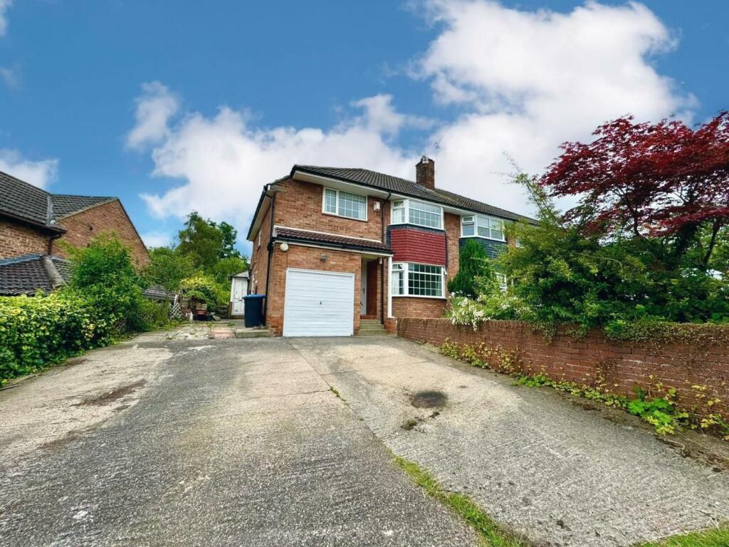 3 bedroom semidetached house for sale in Bedford Road, Nunthorpe