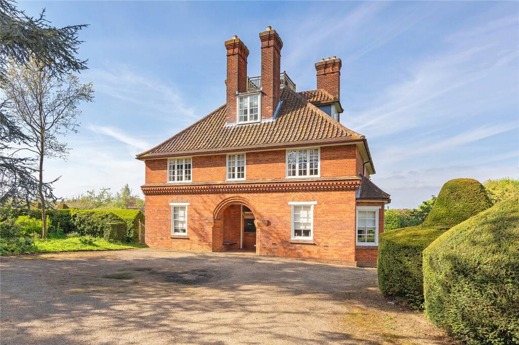 5 bedroom detached house for sale in Thurston, Suffolk, IP31