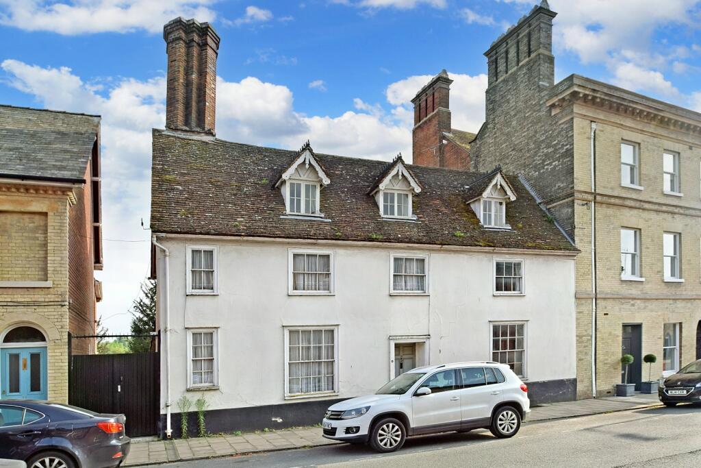 4 bedroom terraced house for sale in Bury St. Edmunds, Suffolk, IP33