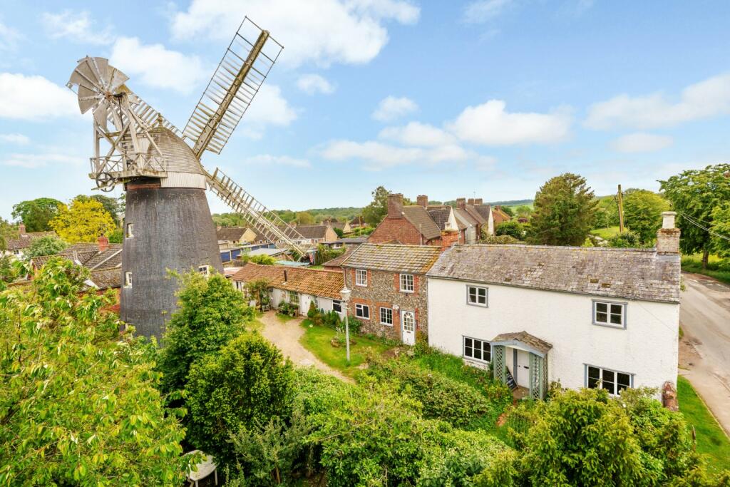 Main image of property: Bardwell, Suffolk