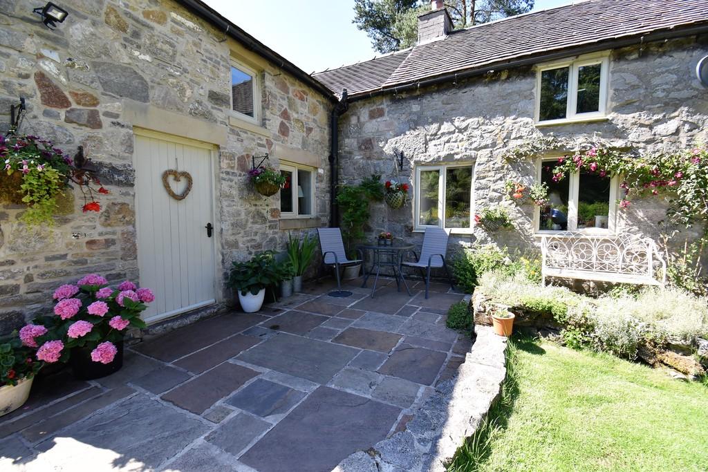 4 bedroom cottage for sale in Hopedale, Alstonefield, DE6