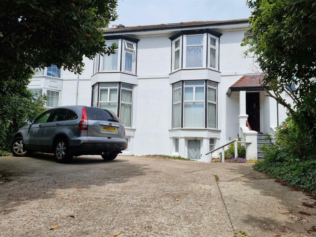 6 bedroom semi-detached house for sale in Granada Road, Southsea, PO4