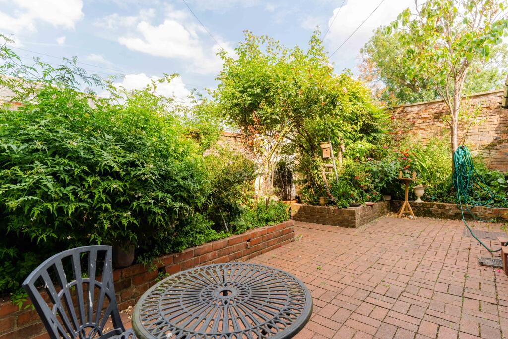 Additional property image - Brook Street, Warwick, Warwickshire, CV34