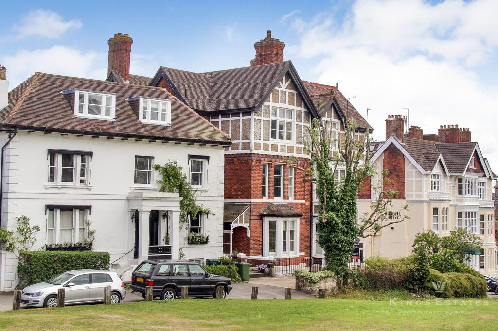 Main image of property: London Road, Tunbridge Wells, TN1