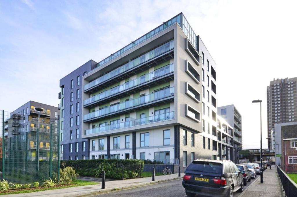 Main image of property: Christian Street, Hodgeson House, E1