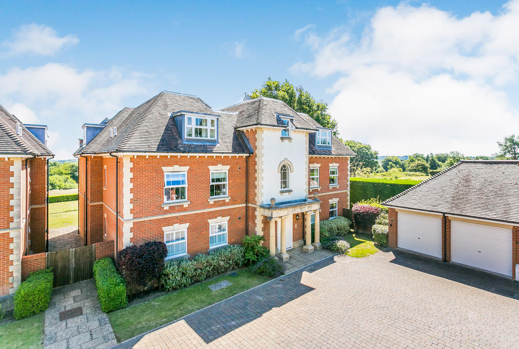 3 bedroom penthouse for sale in Southborough, Tunbridge Wells, TN4