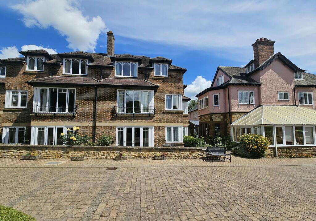 2 bedroom apartment for sale in College House, Brackley, NN13