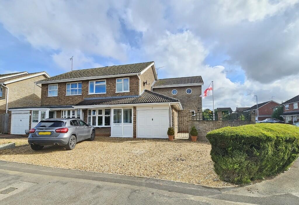 4 bedroom semidetached house for sale in Martial Daire Boulevard