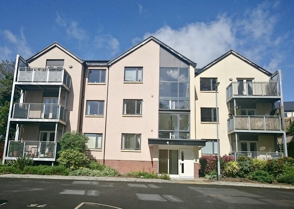 2 bedroom apartment for sale in Old Brewery Walk, Brackley, NN13