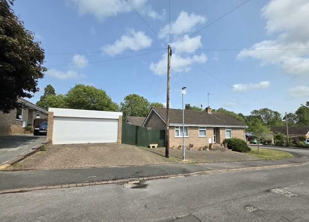 Main image of property: Portway Crescent, Croughton