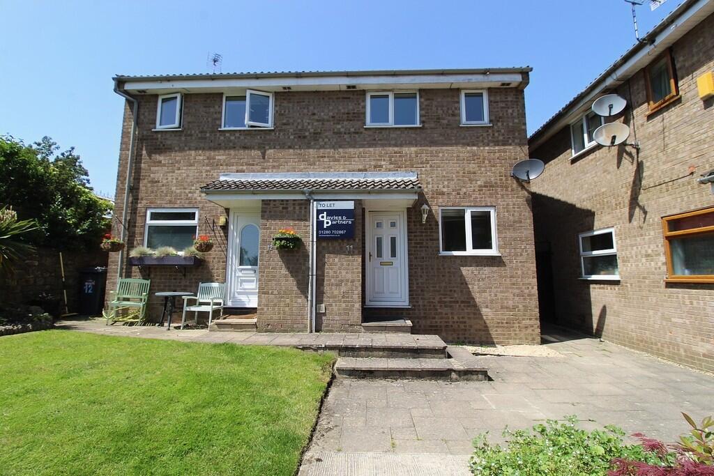 Main image of property: Cross Keys Court, Brackley