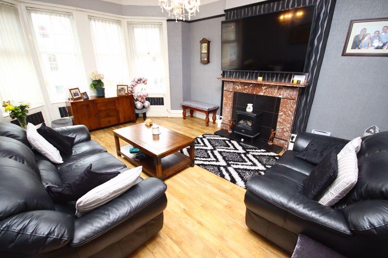 5 bedroom flat for sale in Caroline Road, Llandudno, LL30