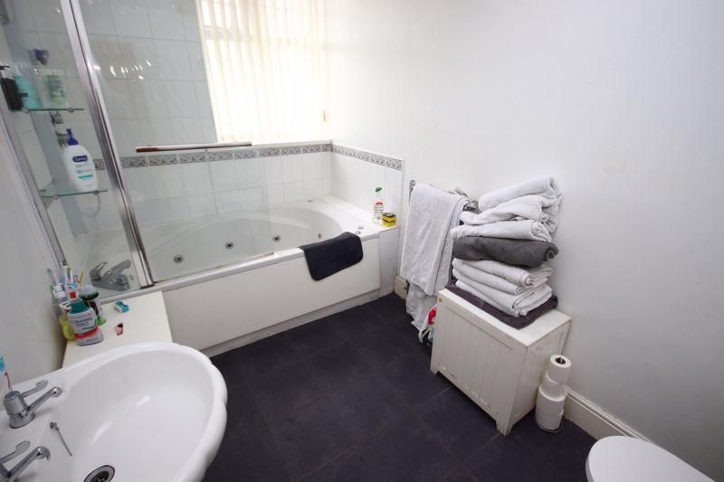 5 bedroom flat for sale in Caroline Road, Llandudno, LL30