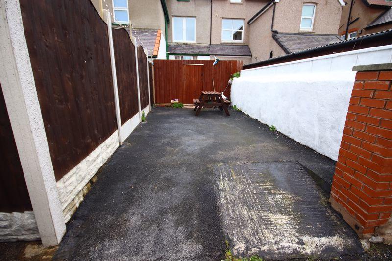 5 bedroom flat for sale in Caroline Road, Llandudno, LL30