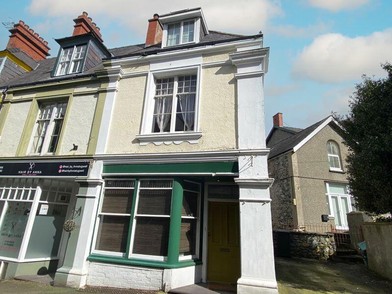 2 bedroom terraced house for sale in Station Road, Llanfairfechan , LL33