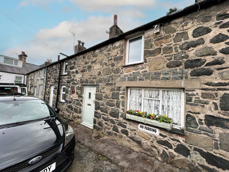 2 bedroom cottage for sale in Pen Y Bryn Road, Llanfairfechan, LL33