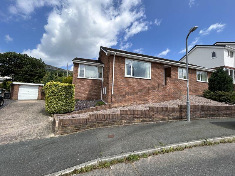 3 bedroom detached bungalow for sale in Cae America, Llanfairfechan, LL33