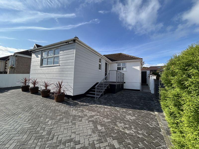 Main image of property: Cefn Y Bryn, Llanrhos