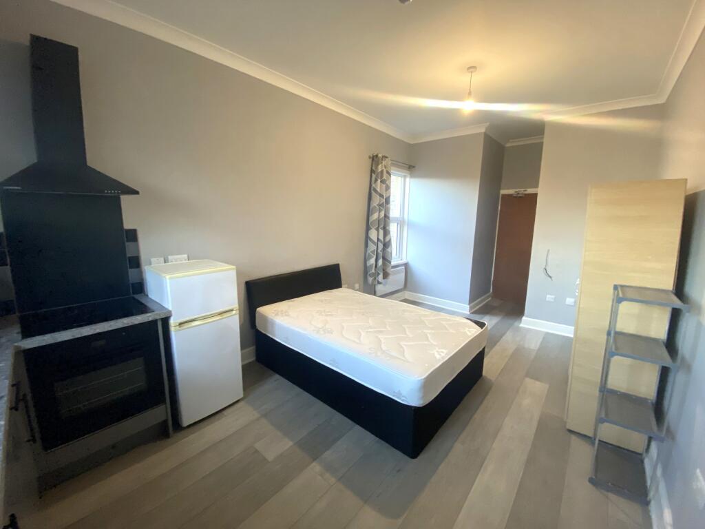 Main image of property: Room 4 Lea Bridge Road, Leyton E10