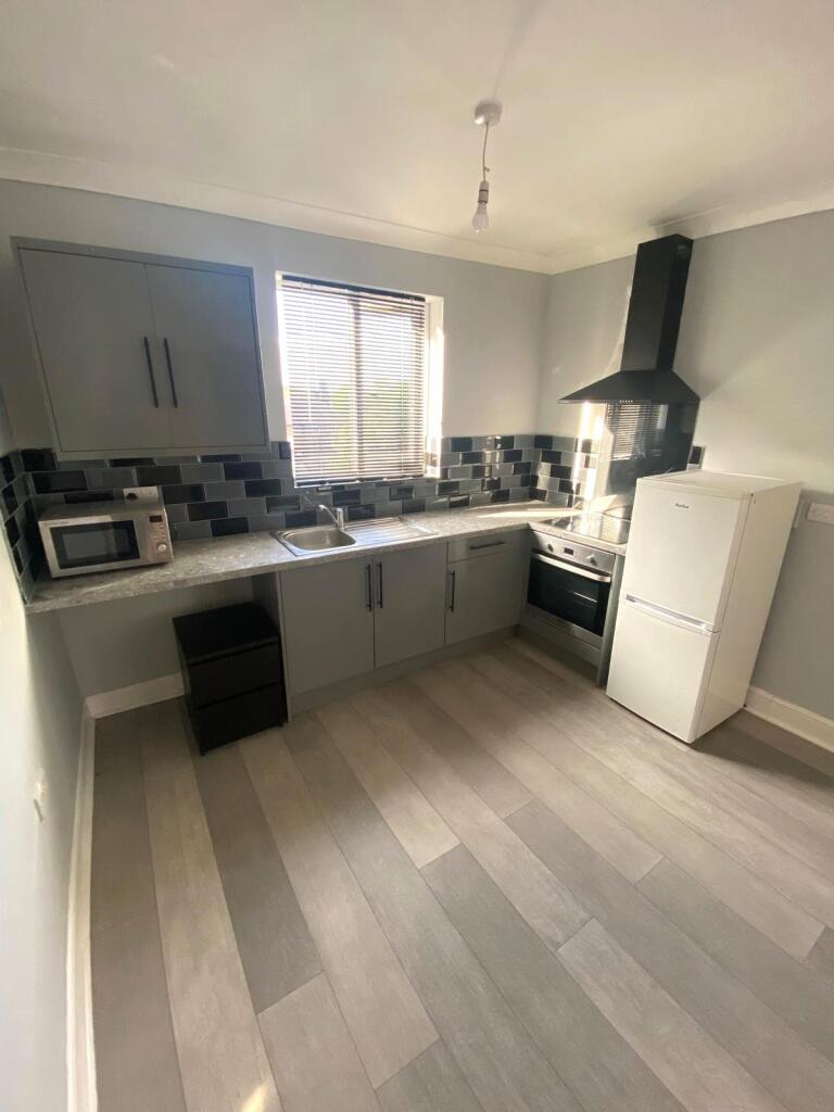 Main image of property: Room 7 Lea Bridge Road, Leyton E10