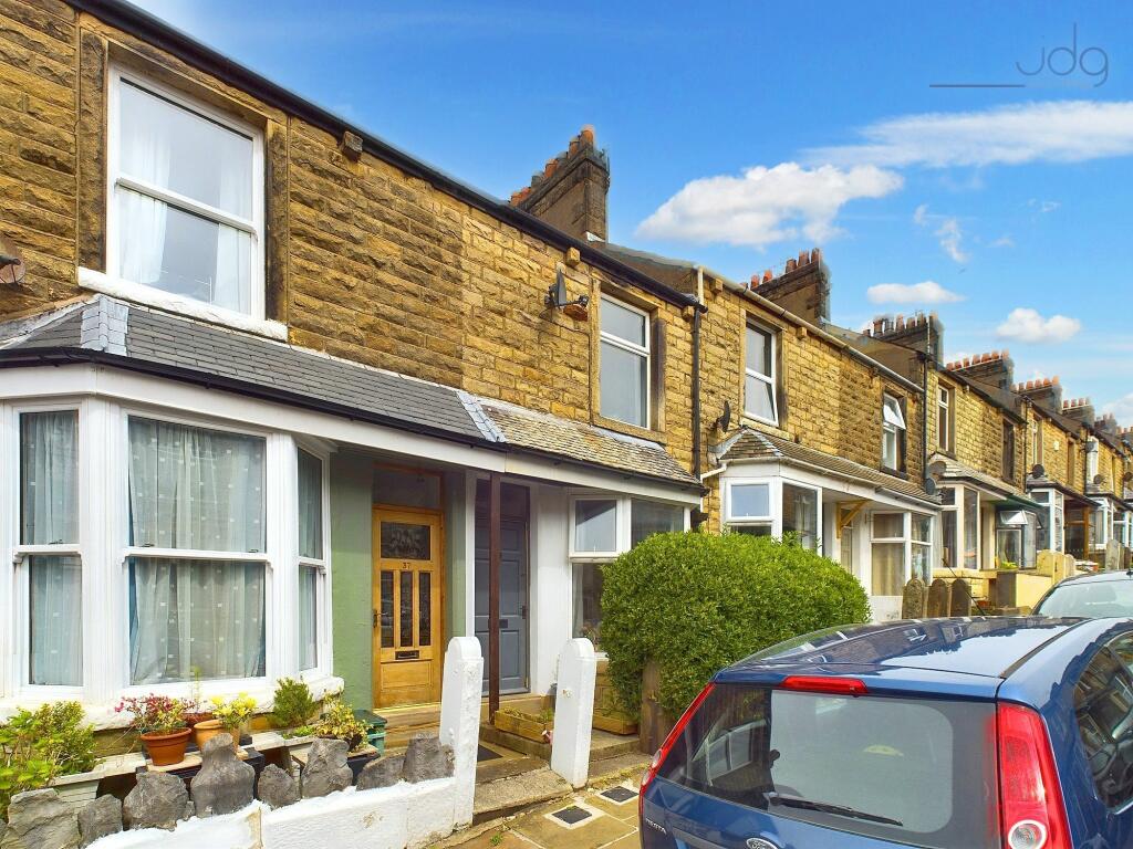 2 bedroom terraced house for sale in Balmoral Road, Lancaster, LA1