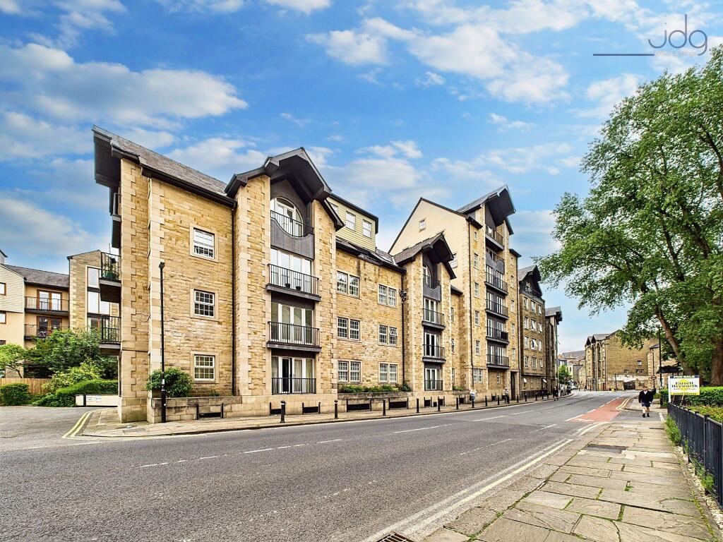 Main image of property: Damside Street | Spacious Apartment with Views!