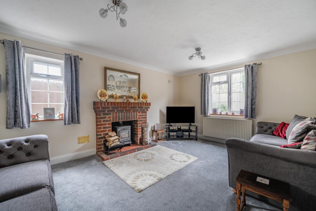 Main image of property: Kingsley, cul de sac location