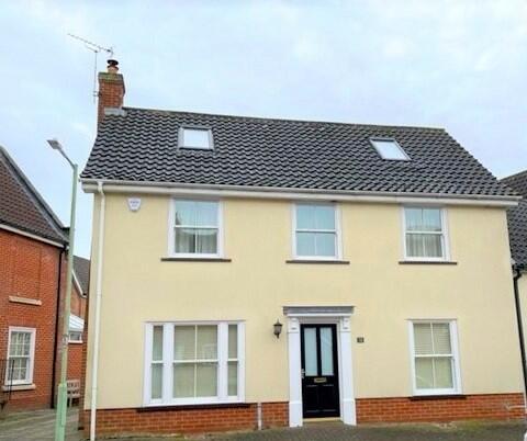 5 bedroom detached house for rent in Daisy Avenue, Bury St Edmunds, IP32