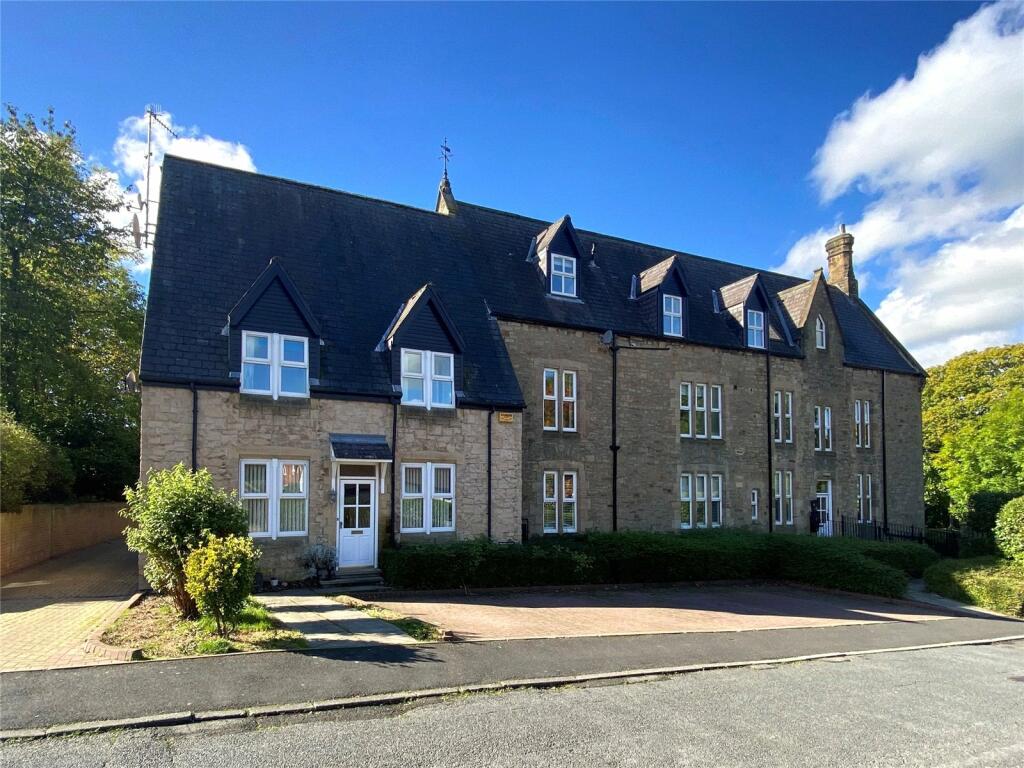 4 bedroom semidetached house for sale in Summerdale, Shotley Bridge