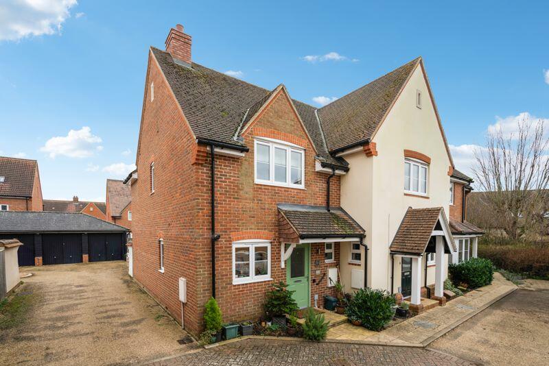 2 bedroom semidetached house for sale in Printers Piece, HADDENHAM