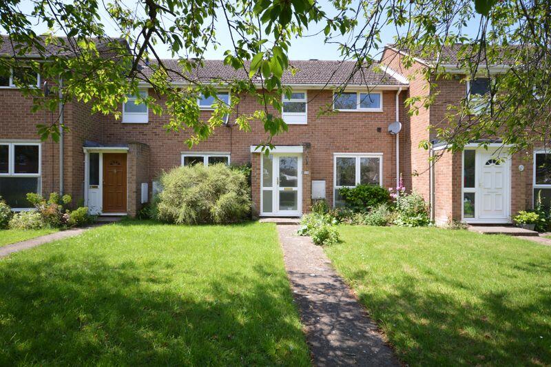3 bedroom terraced house for sale in ster Close, THAME OXFORDSHIRE, OX9