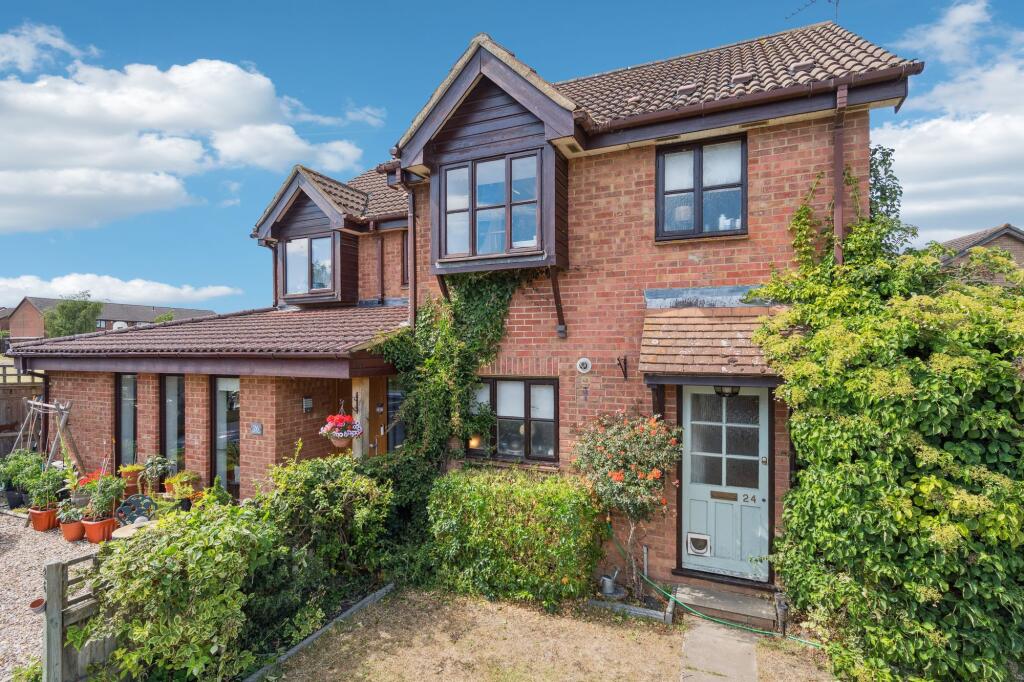 Main image of property: Vane Road, Thame, OX9