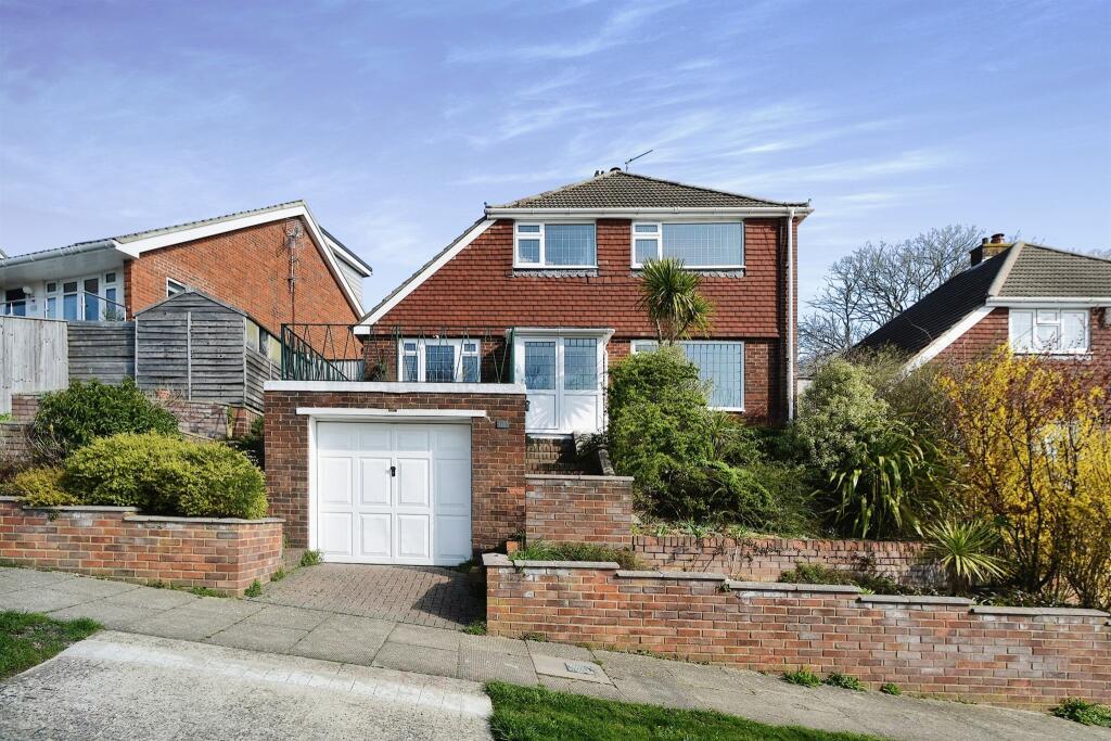 4 bedroom detached house for sale in Windmill Drive, Brighton, BN1