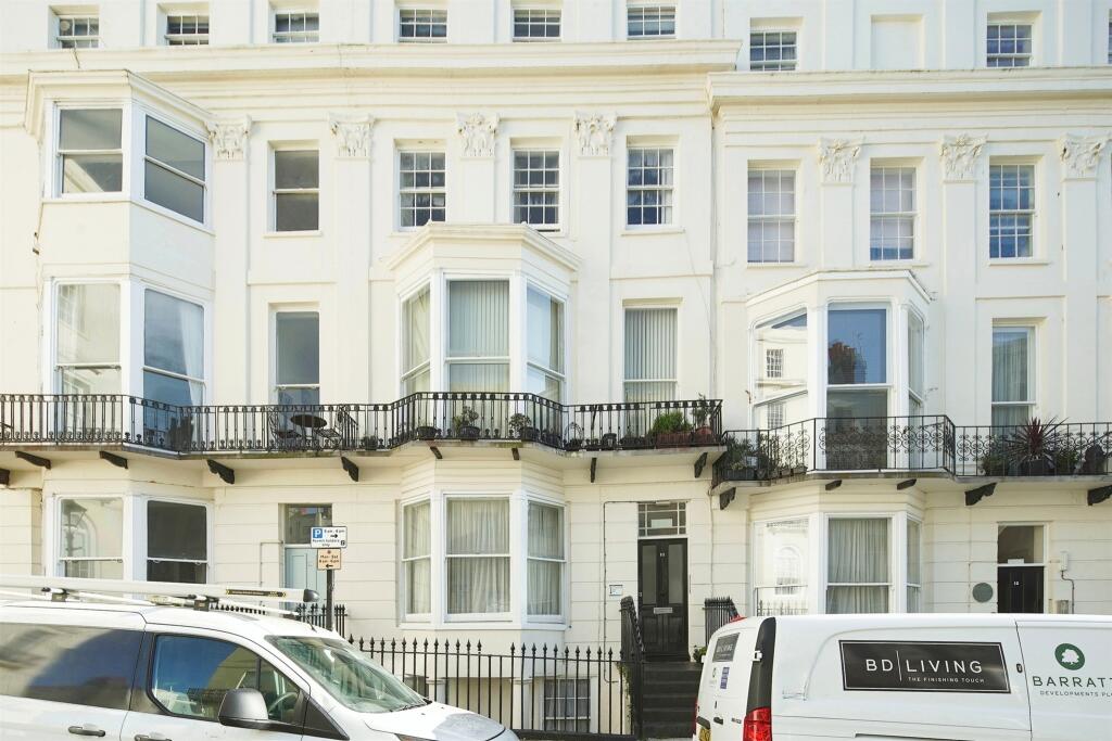 2 bedroom apartment for sale in Cavendish Place, Brighton, BN1