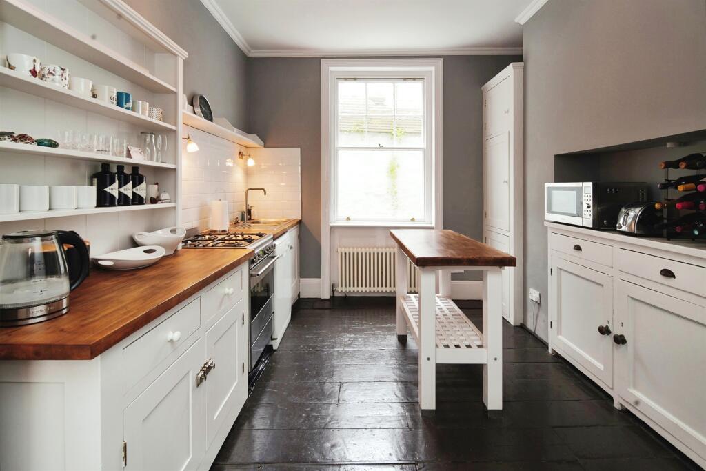 Additional property image - Hampton Place, Brighton