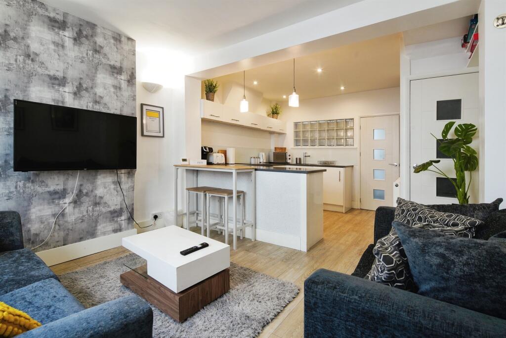 Additional property image - Stone Street, Brighton