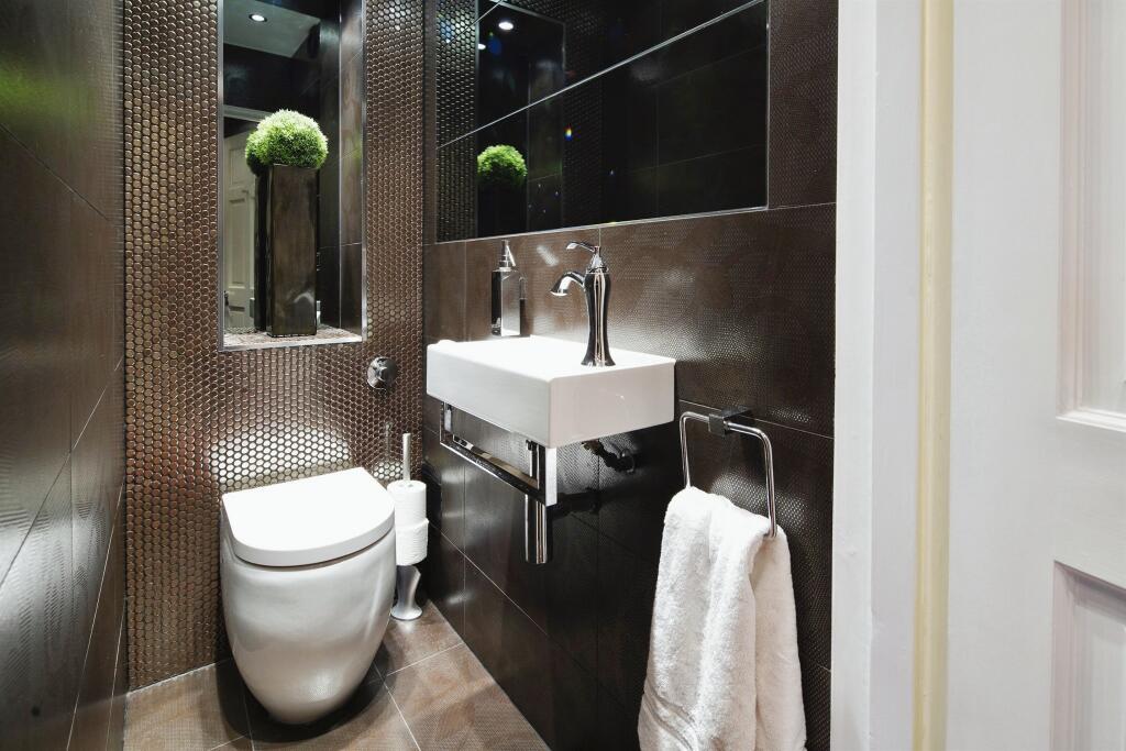 Additional property image - Kings Road, Brighton