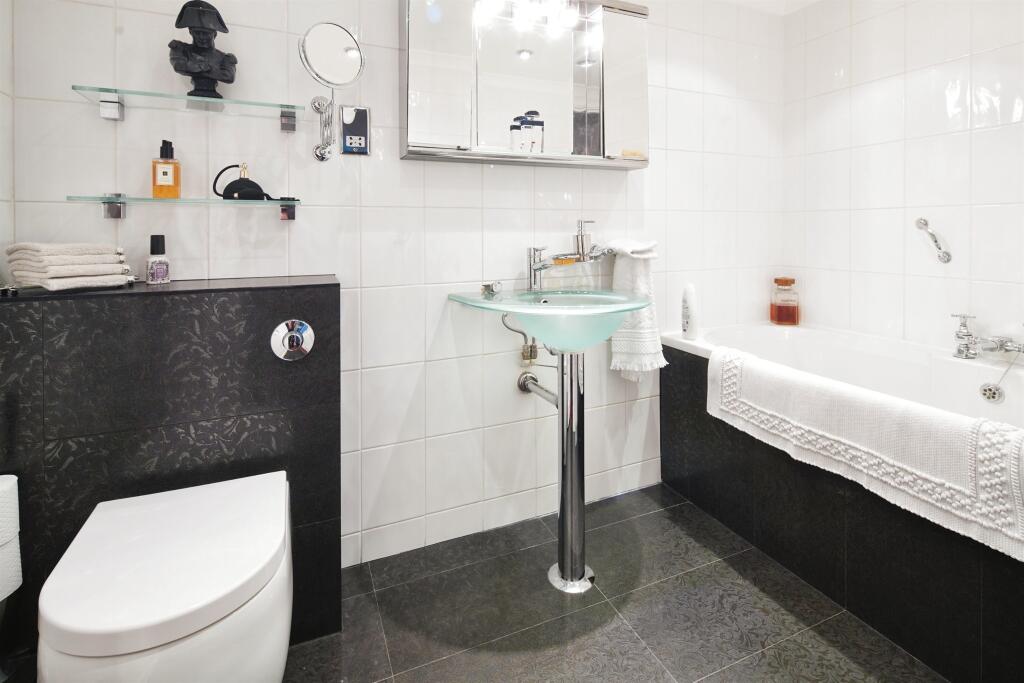 Additional property image - Kings Road, Brighton