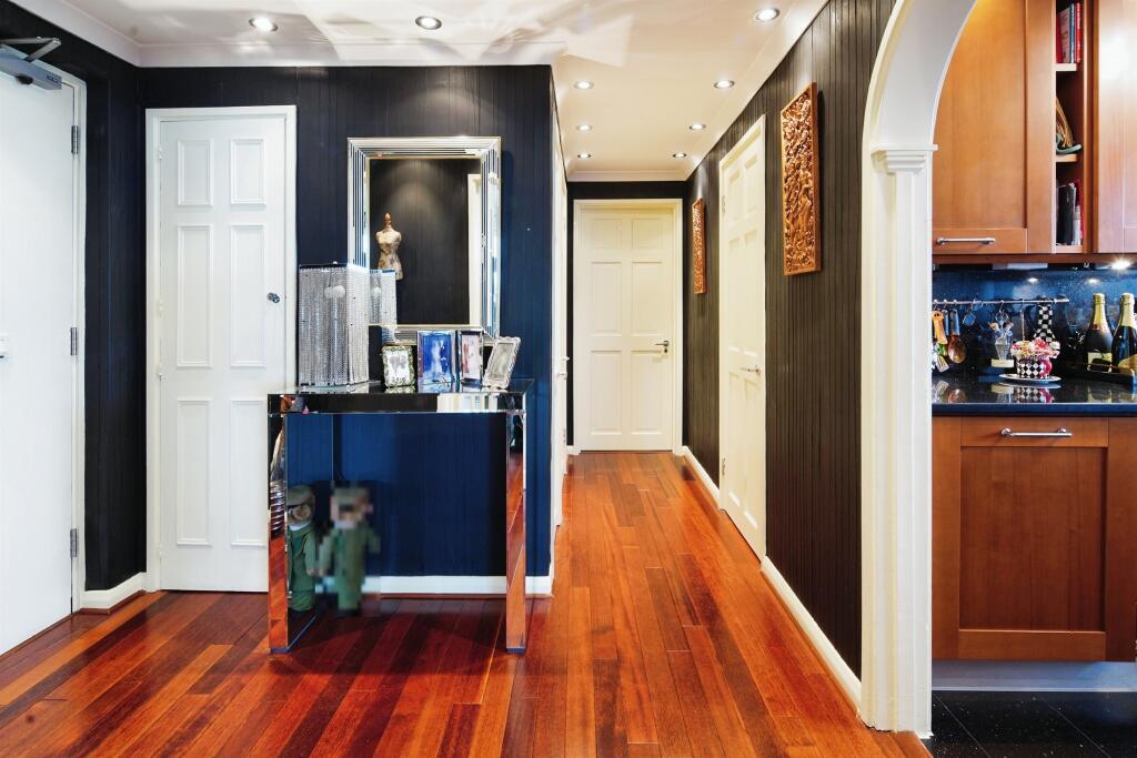 Additional property image - Kings Road, Brighton