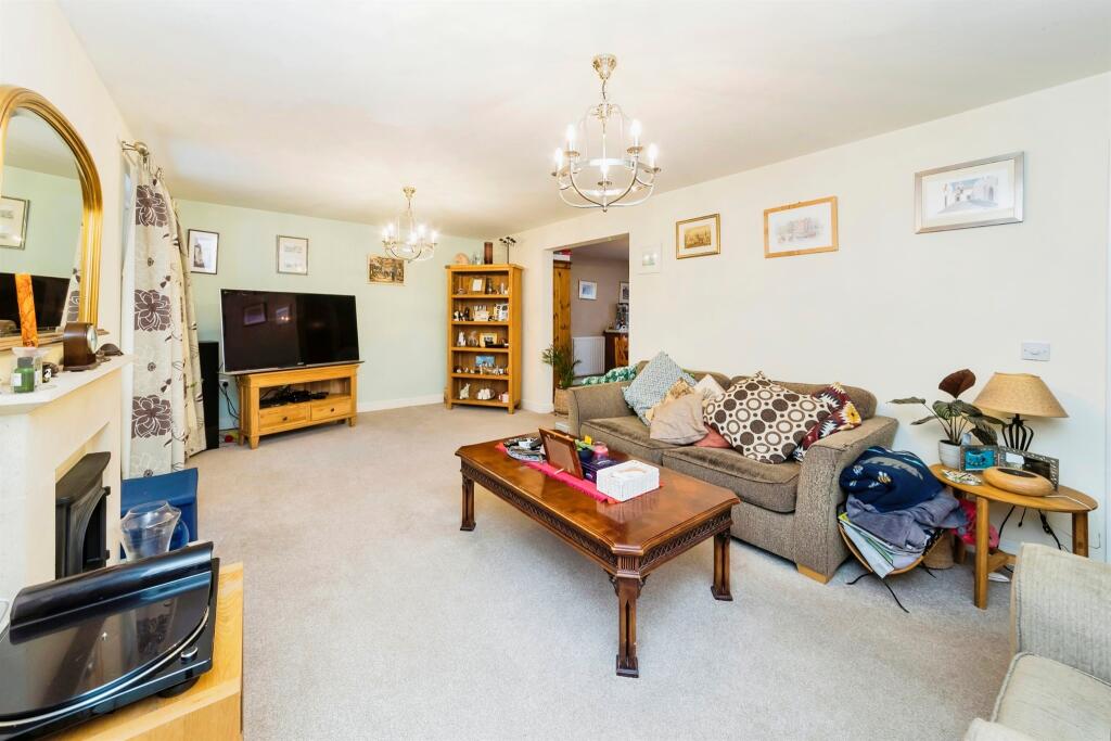 Additional property image - Oak Tree Drive, Hassocks