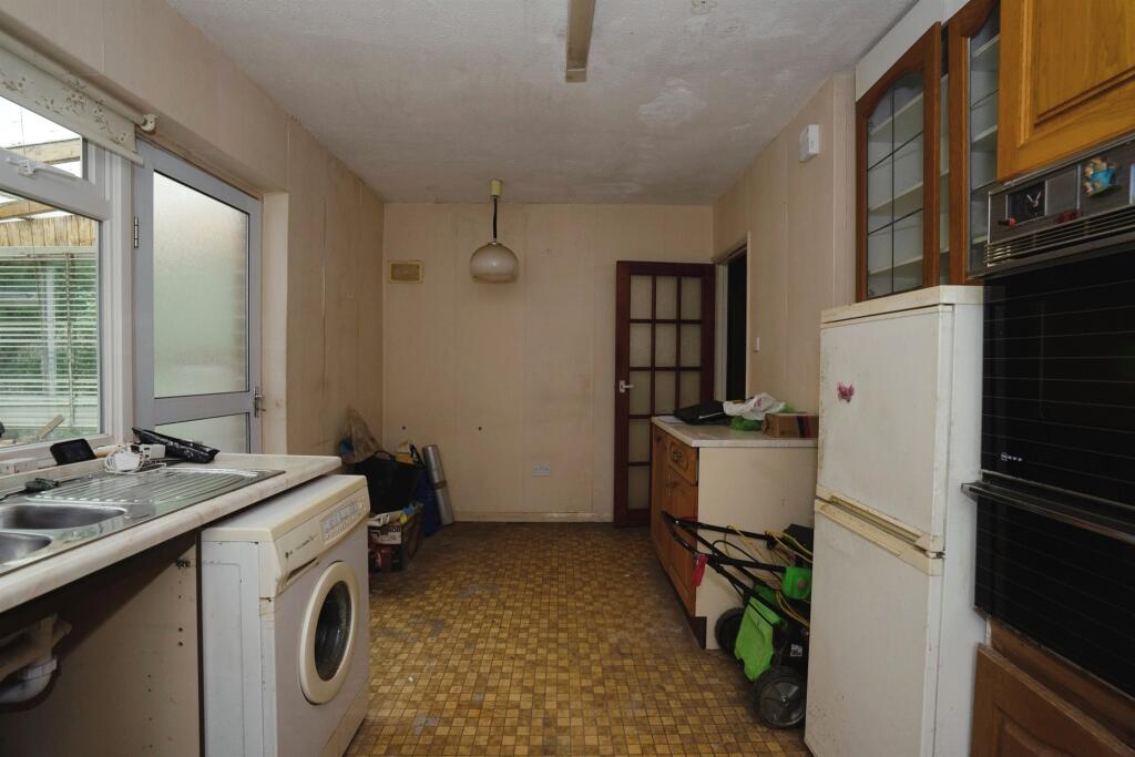 Additional property image - Orchard Way, Hurstpierpoint, Hassocks