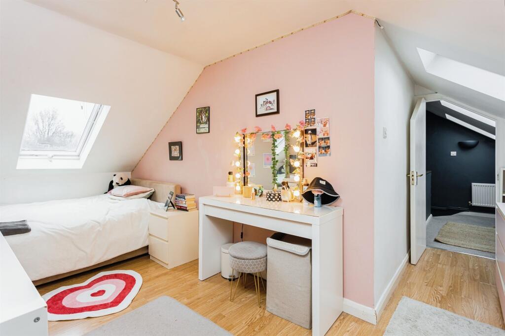 Additional property image - Orchard Way, Hurstpierpoint, Hassocks