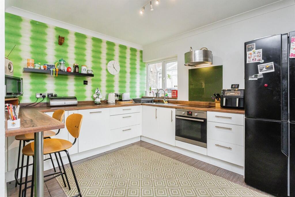 Additional property image - Orchard Way, Hurstpierpoint, Hassocks