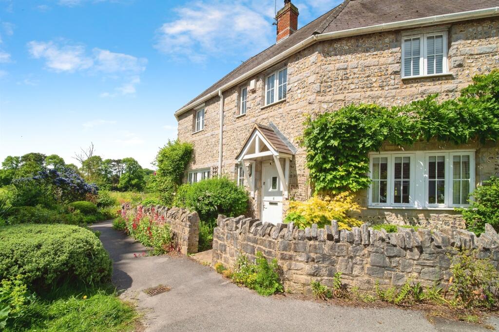 3 bedroom terraced house for sale in Rectory Gardens, Cattistock
