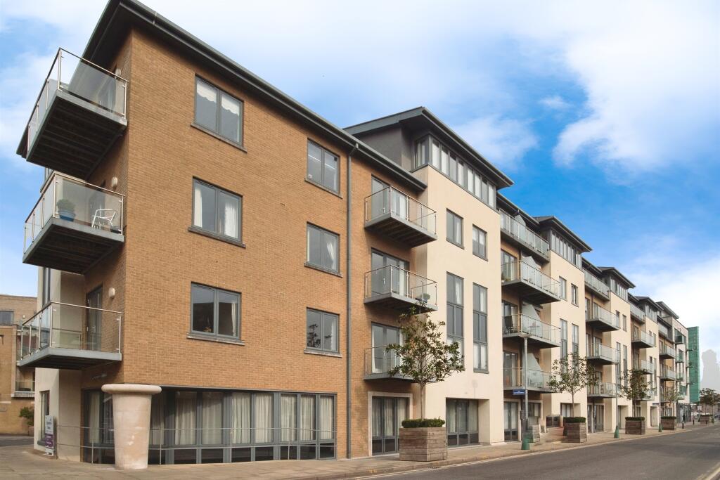 Main image of property: Maumbury Gardens, Dorchester