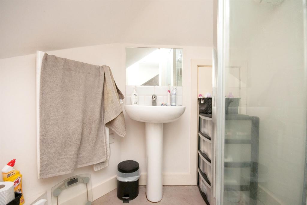 1 bedroom flat for sale in Lismore Road, Eastbourne, BN21