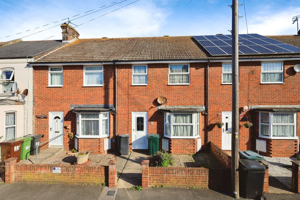 3 bedroom terraced house for sale in Longstone Road, Eastbourne, BN21