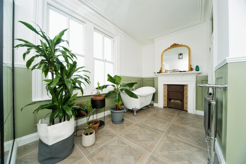 Additional property image - Elms Avenue, Eastbourne